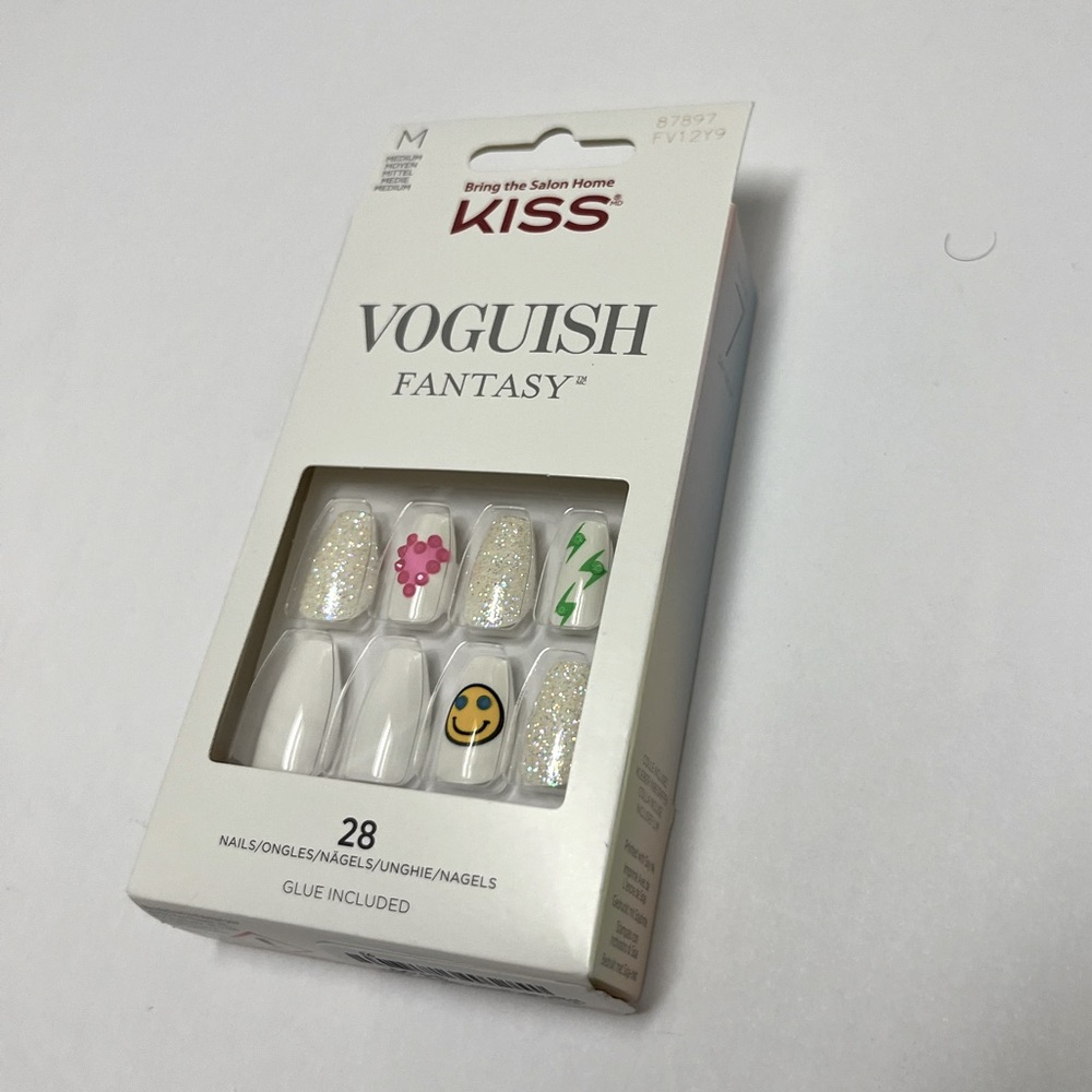 NWT 🙂💖 KISS NY Voguish Fantasy Nails - Glow up - Picture 11 of 12